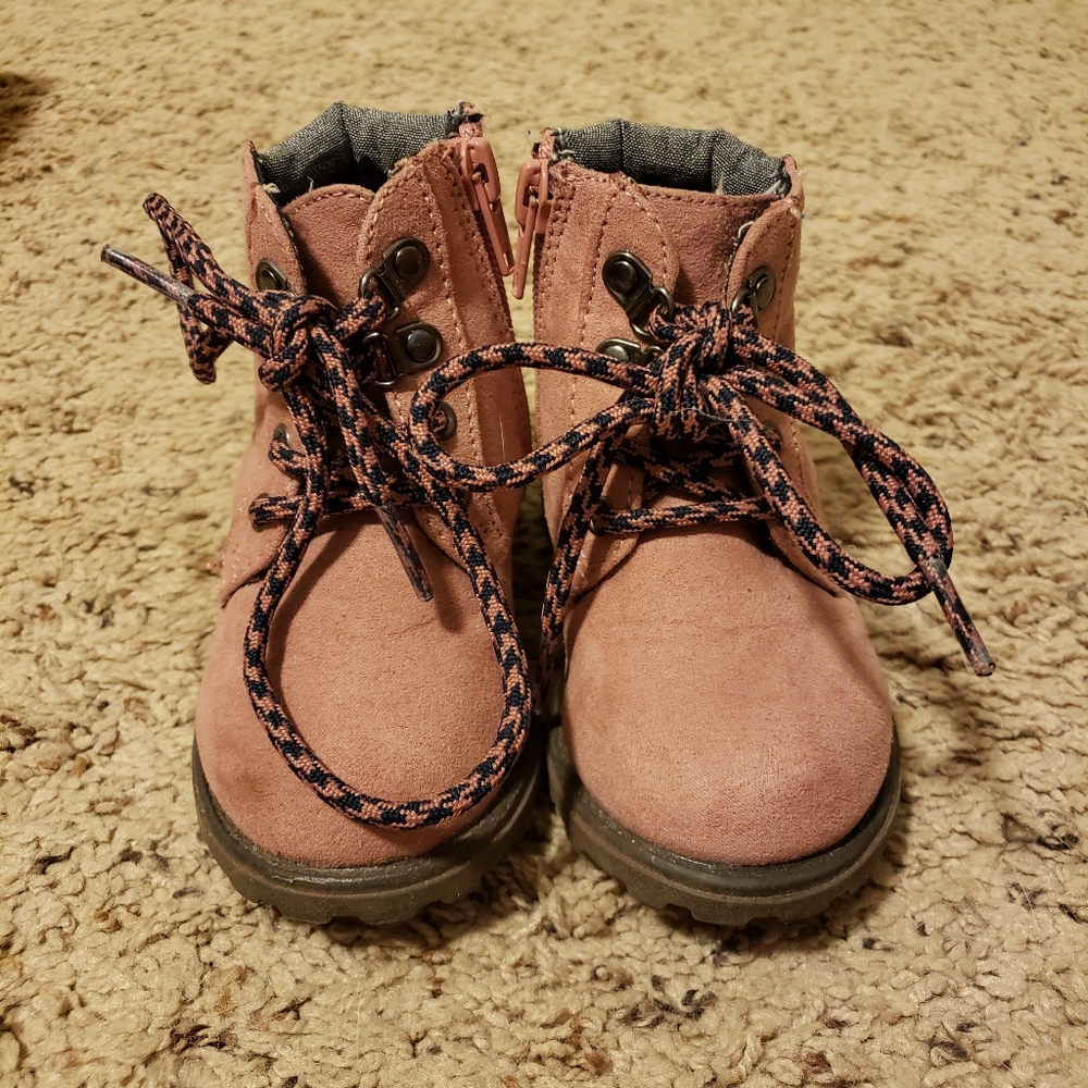Toddler pink boots